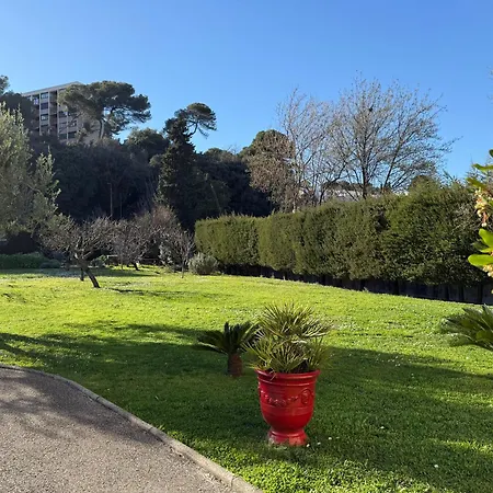 Confort Au Calme Avec Jardin Proche Cannes
